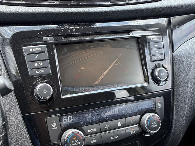 Thumbnail: 2021 Nissan Rogue Sport - 35