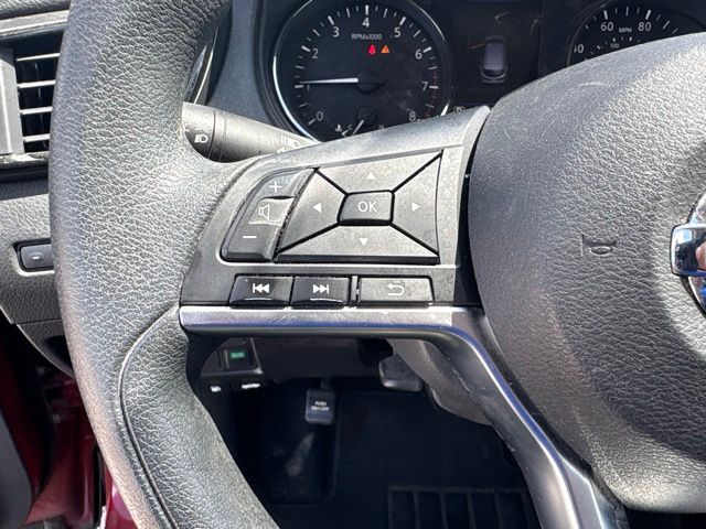 Thumbnail: 2019 Nissan Rogue Sport - 19