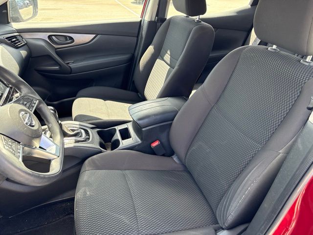 Thumbnail: 2019 Nissan Rogue Sport - 9