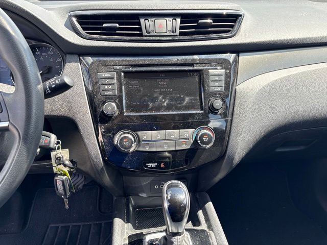 Thumbnail: 2019 Nissan Rogue Sport - 11