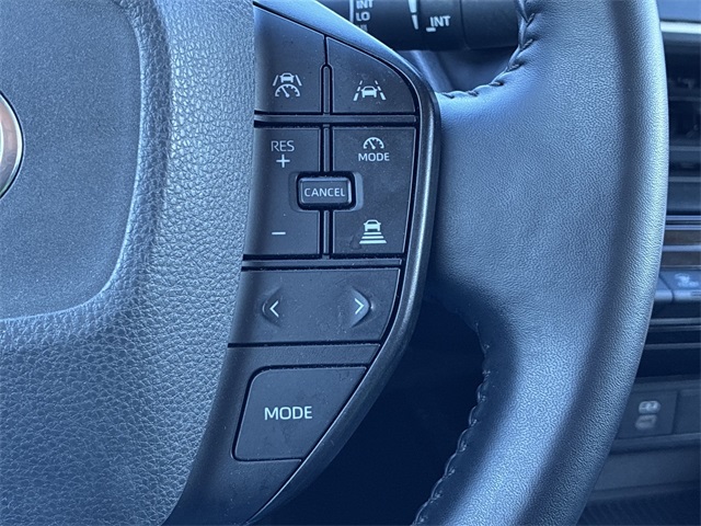 Thumbnail: 2024 Toyota Prius - 31