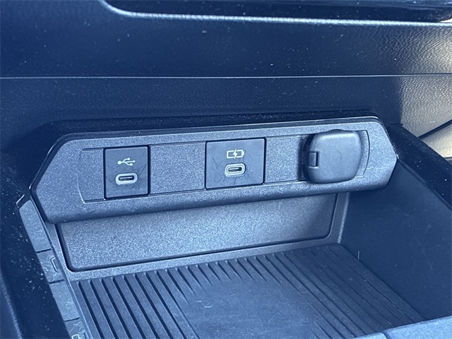 Thumbnail: 2024 Toyota Prius - 35