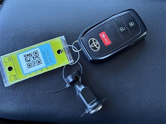 Thumbnail: 2024 Toyota Prius - 37