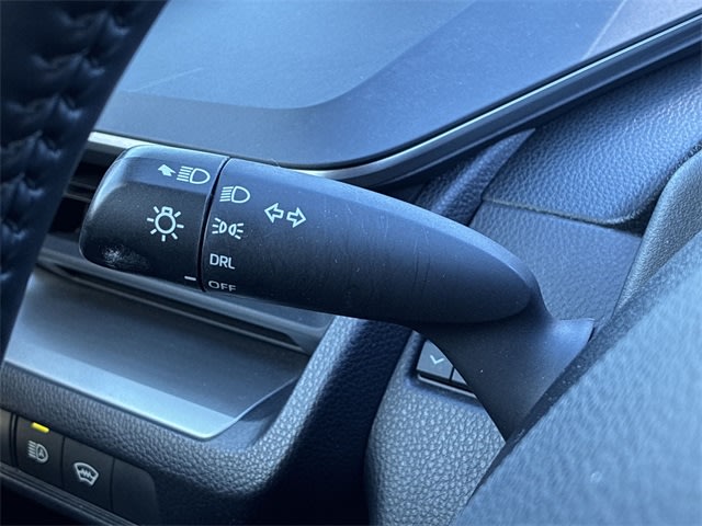 Thumbnail: 2024 Toyota Prius - 19