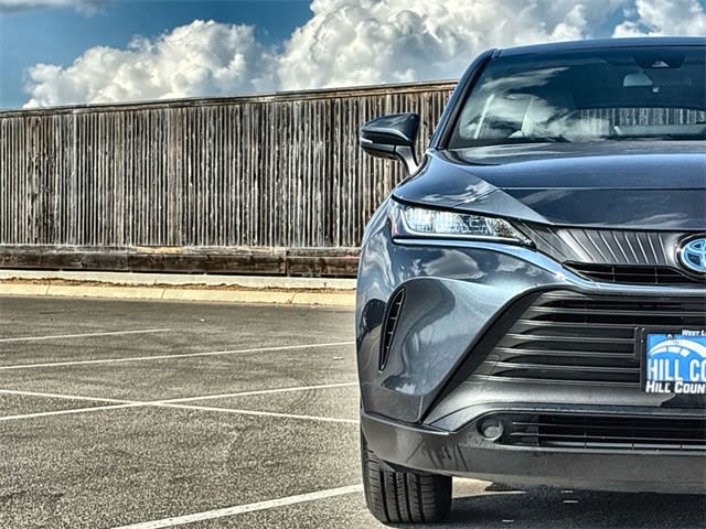 Thumbnail: 2021 Toyota Venza - 25
