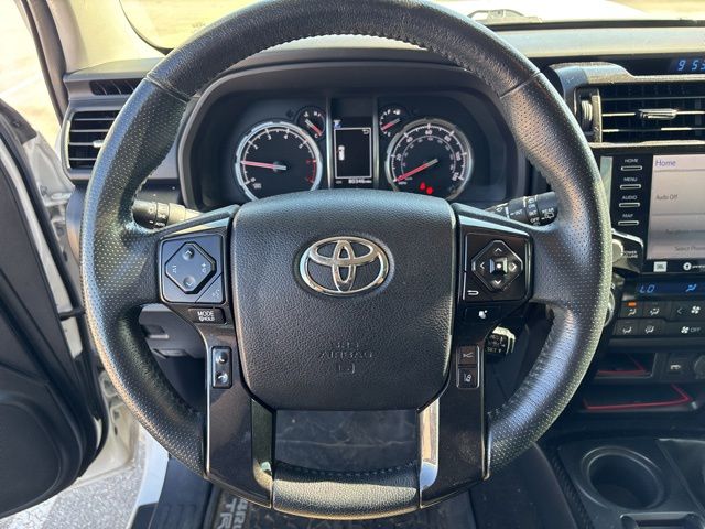 Thumbnail: 2020 Toyota 4Runner - 8