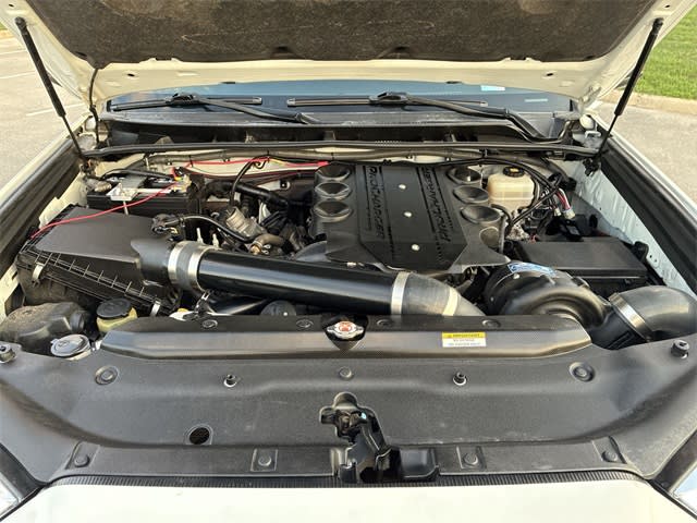 Thumbnail: 2019 Toyota 4Runner - 8