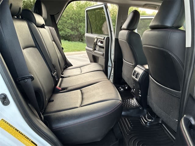 Thumbnail: 2019 Toyota 4Runner - 29