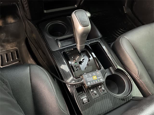 Thumbnail: 2019 Toyota 4Runner - 15