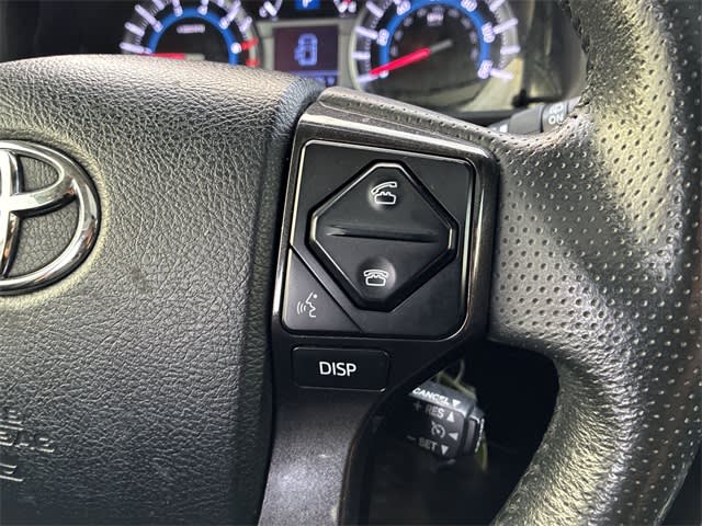 Thumbnail: 2019 Toyota 4Runner - 32