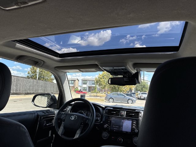 Thumbnail: 2021 Toyota 4Runner - 32