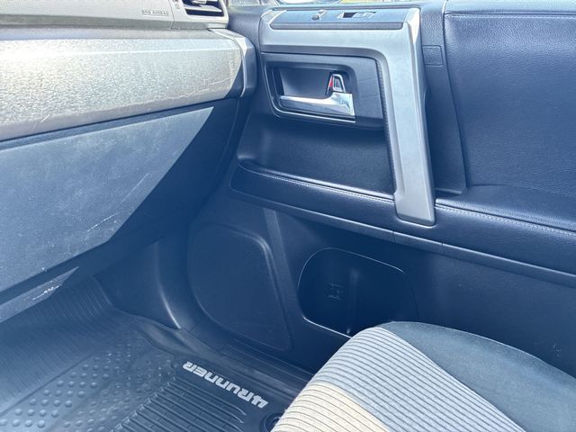 Thumbnail: 2019 Toyota 4Runner - 37