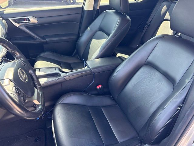 Thumbnail: 2016 Lexus CT - 9
