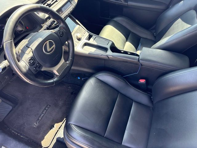 Thumbnail: 2016 Lexus CT - 8