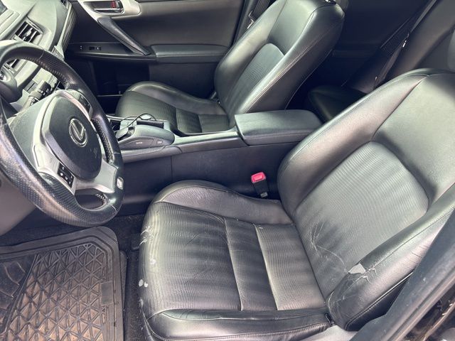 Thumbnail: 2012 Lexus CT - 9