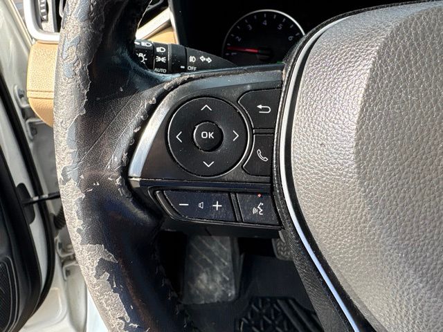 Thumbnail: 2019 Toyota RAV4 - 19