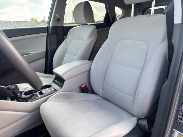 Thumbnail: 2019 Hyundai Tucson - 8