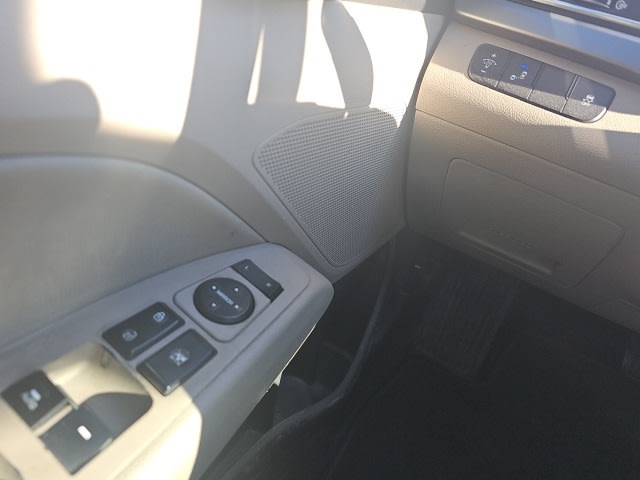 Thumbnail: 2017 Hyundai Elantra - 20