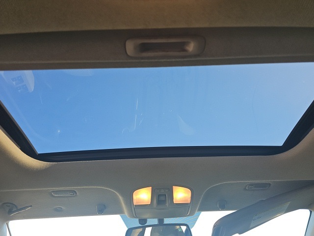 Thumbnail: 2017 Hyundai Elantra - 22