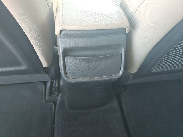 Thumbnail: 2017 Hyundai Elantra - 24