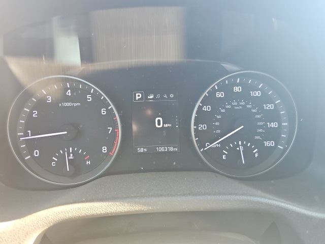 Thumbnail: 2017 Hyundai Elantra - 11