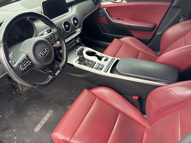 Thumbnail: 2021 Kia Stinger - 2