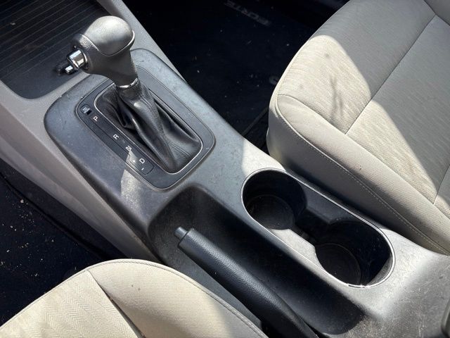 Thumbnail: 2016 Kia Forte - 13