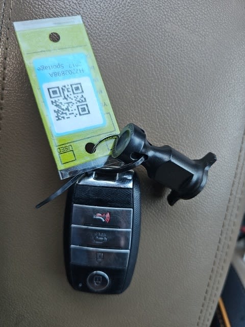 Thumbnail: 2017 Kia Sportage - 12