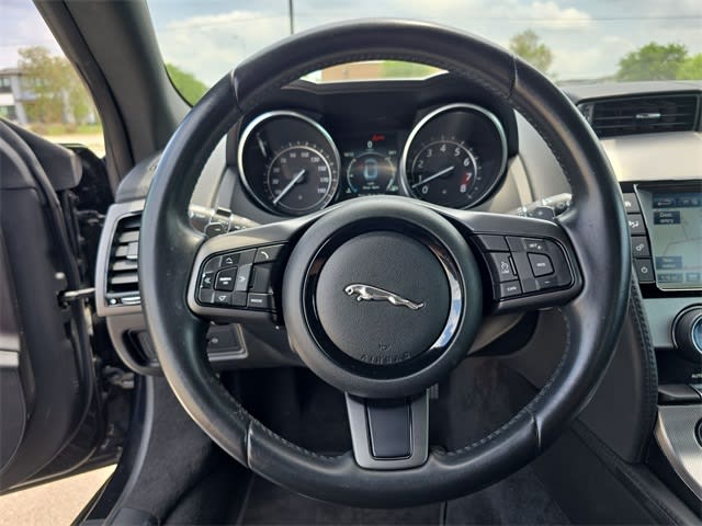 2017 Jaguar F-Type Premium 13
