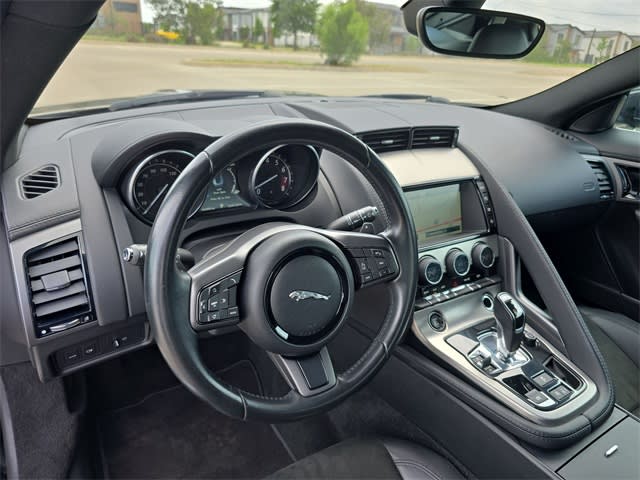 2017 Jaguar F-Type Premium 2