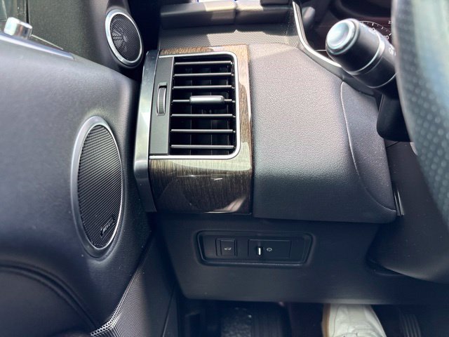 Thumbnail: 2018 Land Rover Range Rover Sport - 18