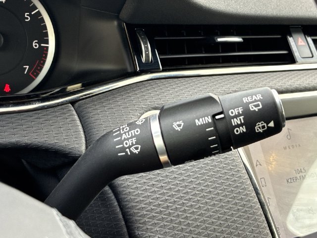 Thumbnail: 2023 Land Rover Range Rover Evoque - 35