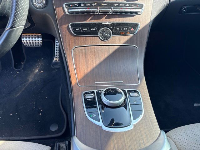 Thumbnail: 2021 Mercedes-Benz C-Class - 21