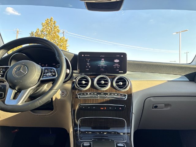 Thumbnail: 2022 Mercedes-Benz GLC - 14