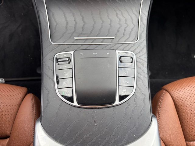 Thumbnail: 2022 Mercedes-Benz GLC - 24