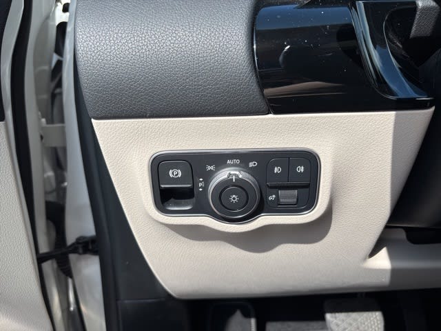 Thumbnail: 2023 Mercedes-Benz GLA - 19