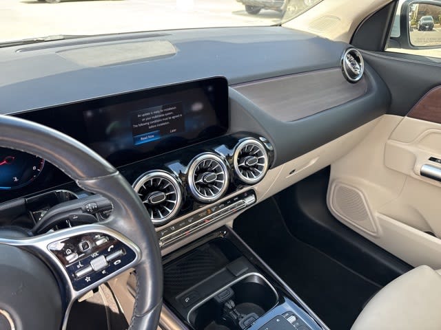 Thumbnail: 2023 Mercedes-Benz GLA - 8