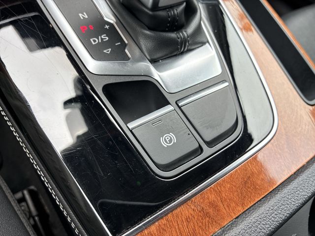 Thumbnail: 2023 Audi Q5 - 40