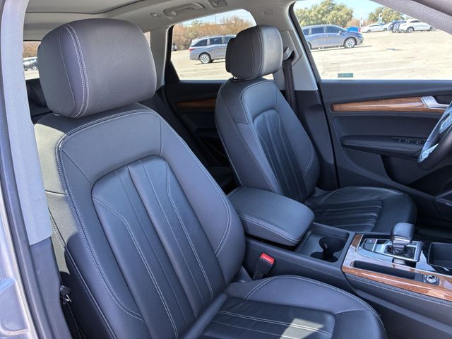 Thumbnail: 2023 Audi Q5 - 12