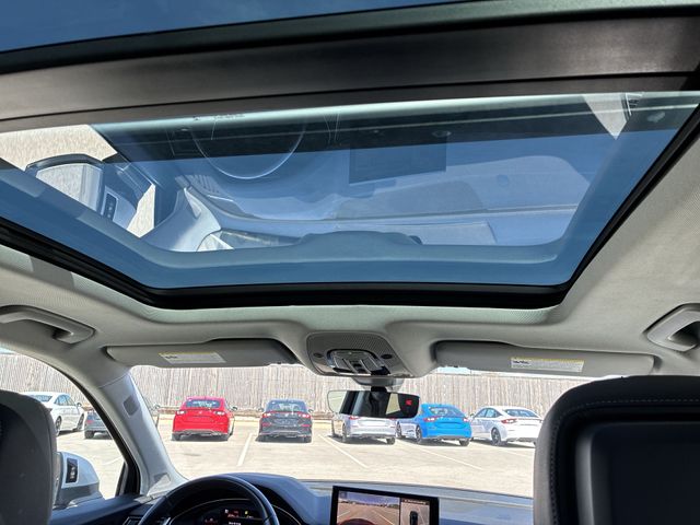 Thumbnail: 2023 Audi Q5 - 32