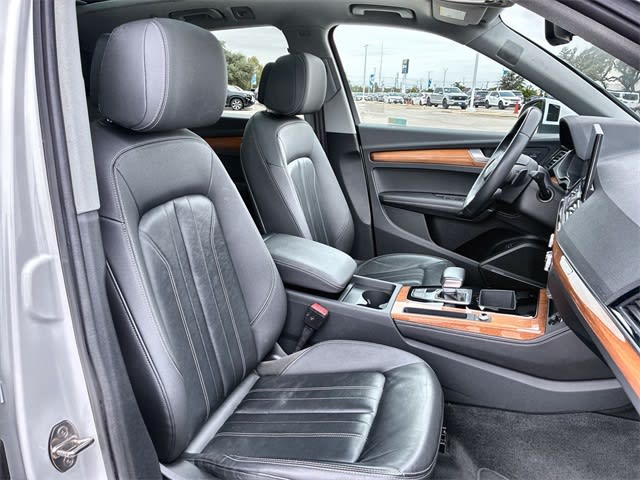 Thumbnail: 2023 Audi Q5 - 32