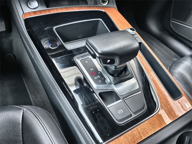 Thumbnail: 2023 Audi Q5 - 17