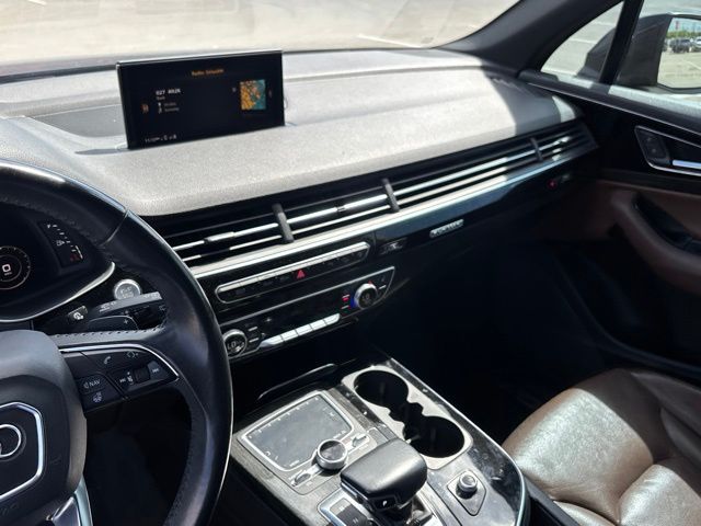 Thumbnail: 2017 Audi Q7 - 7