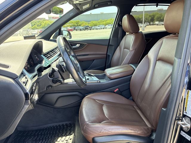 Thumbnail: 2017 Audi Q7 - 11