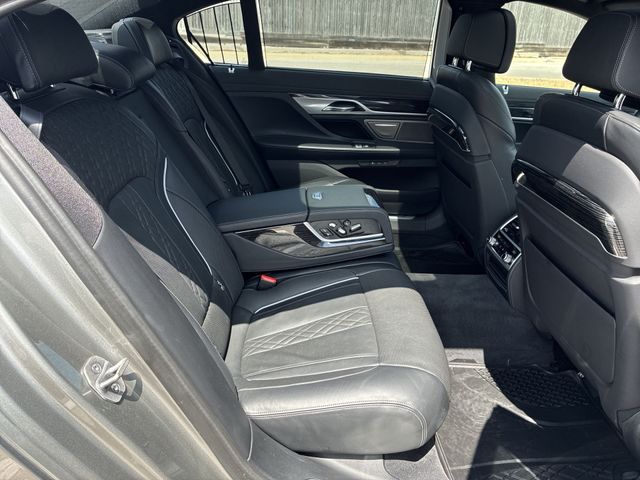 Thumbnail: 2022 BMW 7 Series - 30