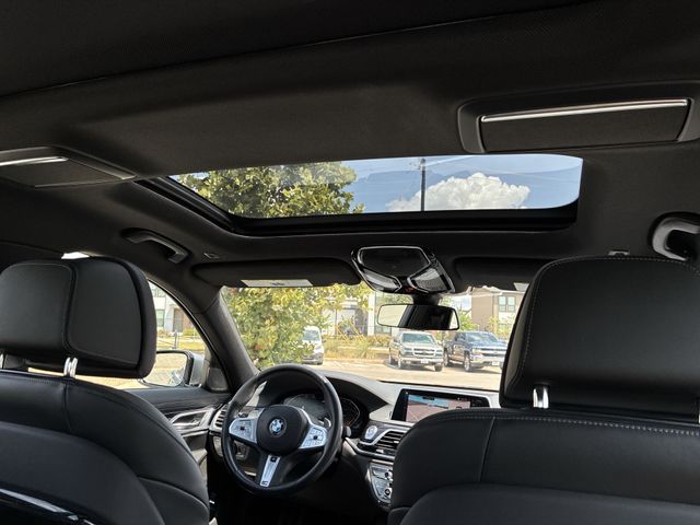 Thumbnail: 2022 BMW 7 Series - 31
