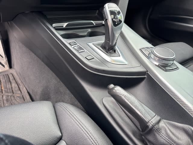 Thumbnail: 2018 BMW 3 Series - 21