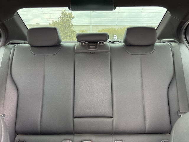 Thumbnail: 2018 BMW 3 Series - 9