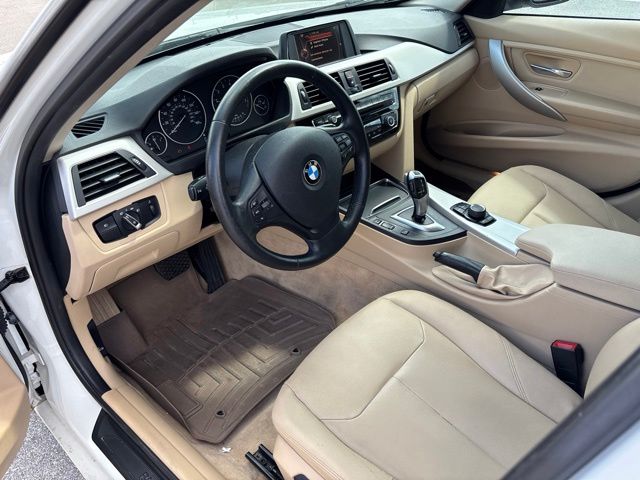 Thumbnail: 2016 BMW 3 Series - 2