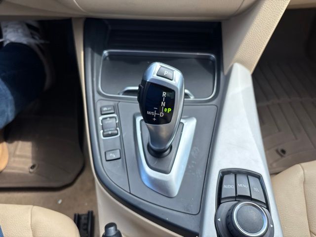 Thumbnail: 2016 BMW 3 Series - 24